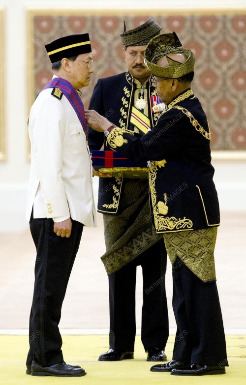 KL23_06062015_AGONG