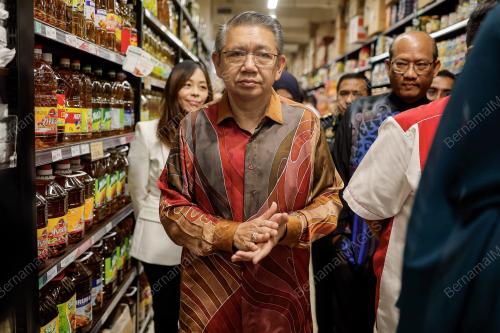 DATUK SERI SALAHUDDIN AYUB