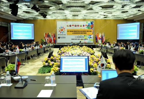 KL23_06102015_MEETING