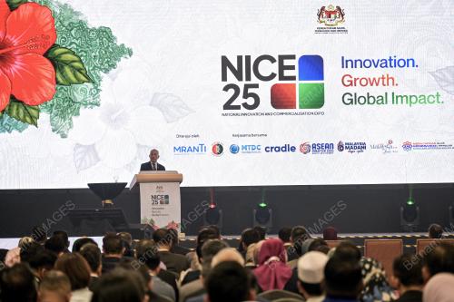 DATUK SERI FADILLAH YUSOF