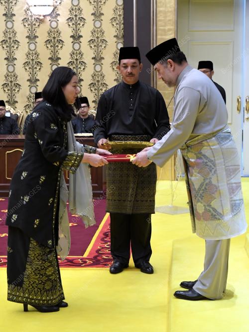 KL23_06112017_AGONG