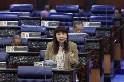 LIM HUI YING