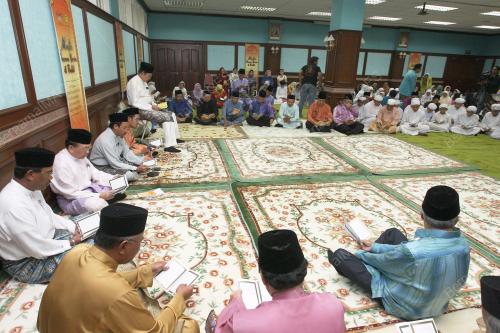 RAIS YATIM