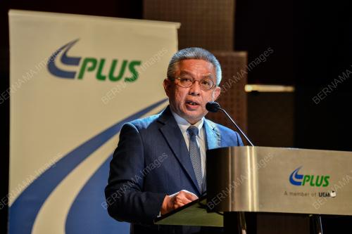DATUK SERI DR ADHAM BABA