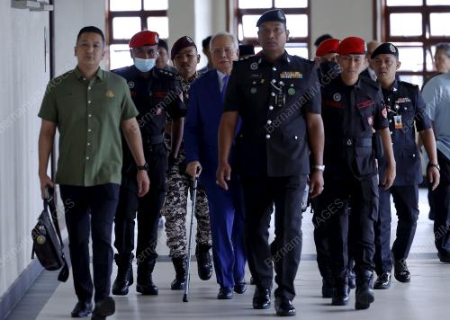 DATUK SERI NAJIB TUN RAZAK