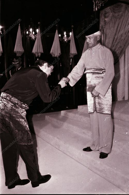 SULTAN AZLAN MUHIBBUDDIN SHAH