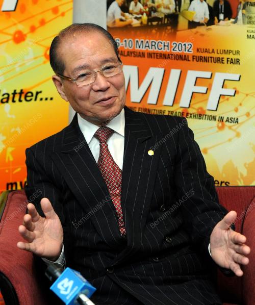 KL23_07032012_HIROE_MIFF