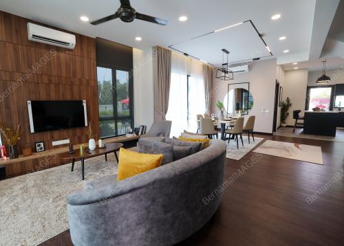 PROJEK PUTERI ARIANA