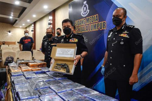 DATUK AZMI ABU KASSIM