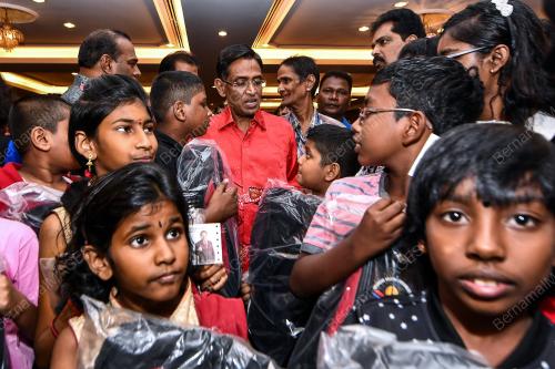 KL23_07122017_BANTUAN