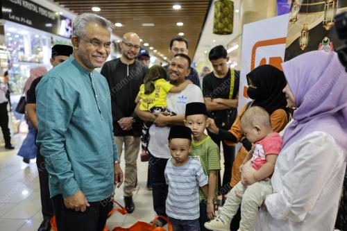 TAN SRI DR MOHD DAUD BAKAR