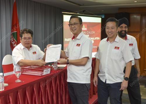 DATUK DR DOMINIC LAU