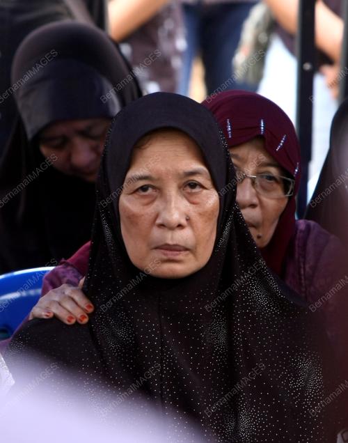 KL23_08122014_PENGEBUMIAN