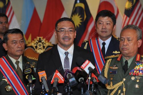 KL23_09022015_MINDEF