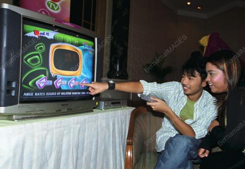 PELANCARAN FINE TV