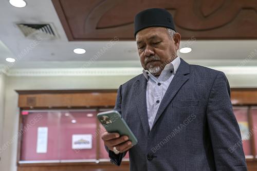 DATUK SERI TUAN IBRAHIM TUAN MAN