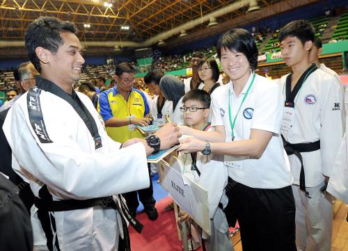 KL23_09112013_TAEKWONDO