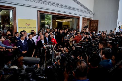 TAN SRI MUHYIDDIN MOHD YASSIN