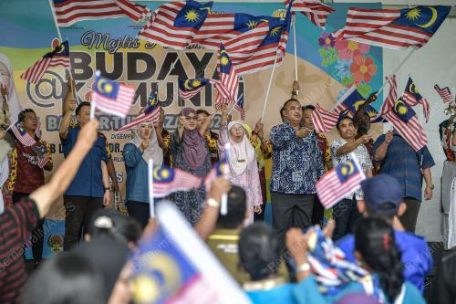 DATUK SERI DR WAN AZIZAH WAN ISMAIL