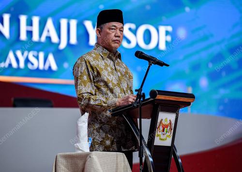 DATUK SERI FADILLAH YUSOF