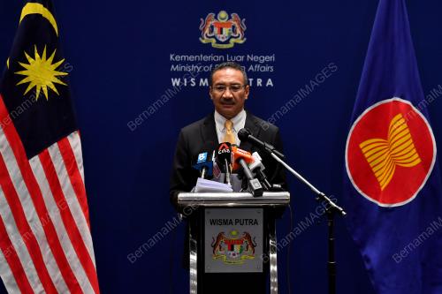DATUK SERI HISHAMMUDDIN TUN HUSSEIN