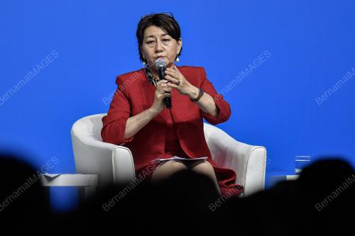 DR OYUN SAANJASUREN