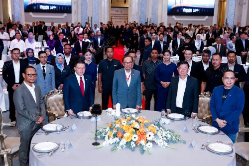DATUK SERI ANWAR IBRAHIM