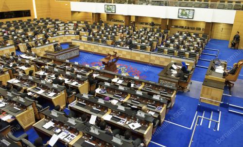 KL23_11012015_PARLIMEN_BELIA