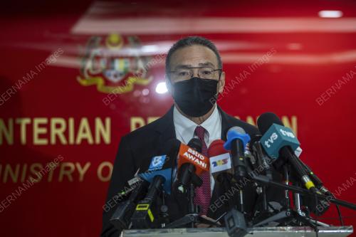DATUK SERI HISHAMUDDIN TUN HUSSEIN