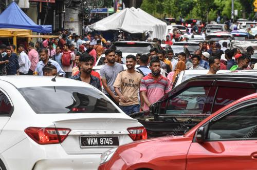 WARGA ASING JALAN SILANG