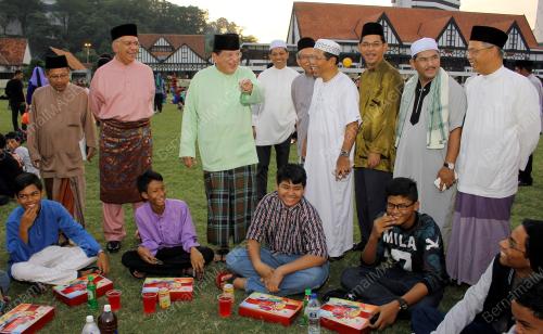 KL23_11072015_MALAM_LIKUR
