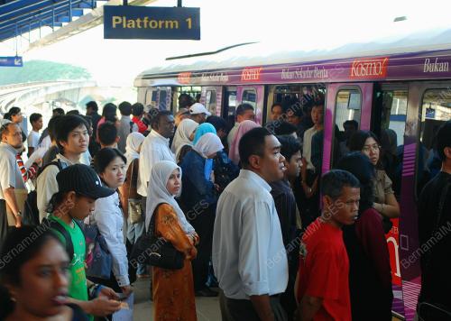 PENGANGKUTAN AWAM