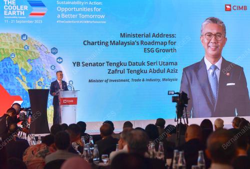 TENGKU DATUK SERI ZAFRUL TENGKU ABDUL AZIZ