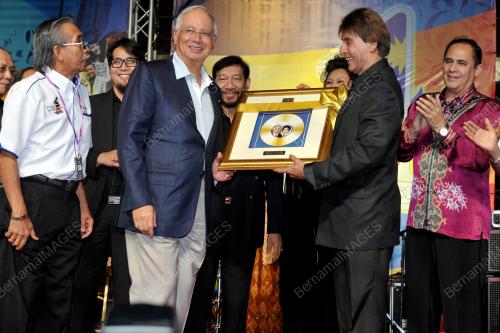 KL23_11112012_ARTIS3