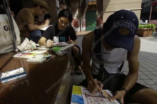 TINJAUAN PERSIAPAN HARI RAYA CINA