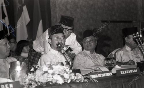 PERHIMPUNAN AGUNG UMNO