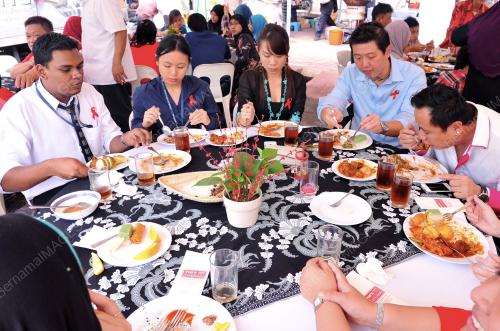 KL23_12092012_AIDS