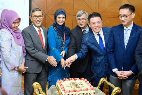 TAN SRI MOHAMAD ARIFF MD YUSOF