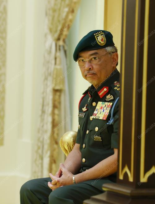 AL-SULTAN ABDULLAH RI'AYATUDDIN AL-MUSTAFA BILLAH SHAH