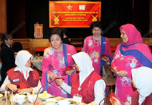 ROSMAH MANSOR