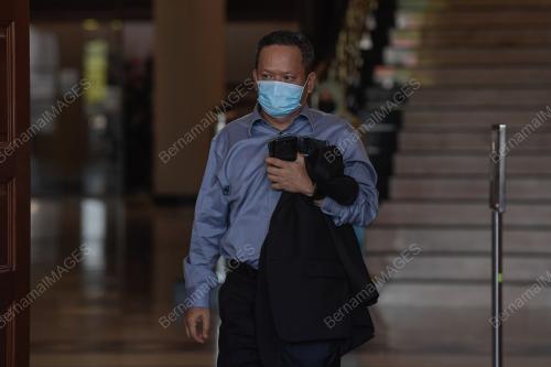 KETUA UMNO BAHAGIAN BAYAN BARU DIDAKWA LAGI 58 PERTUDUHAN UBAH WANG HARAM