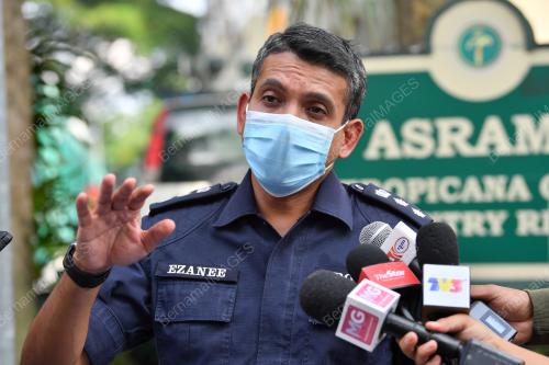 NIK EZANEE MOHD FAISAL