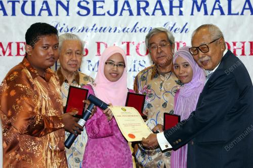 DR. MOHD TAIB OSMAN