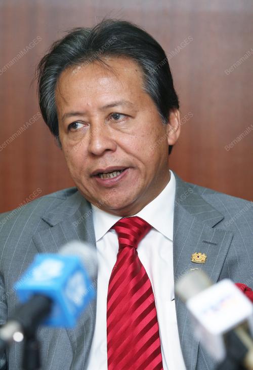 DATUK SERI ANIFAH AMAN