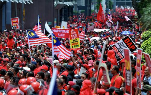 KL23_16092015_MERAH