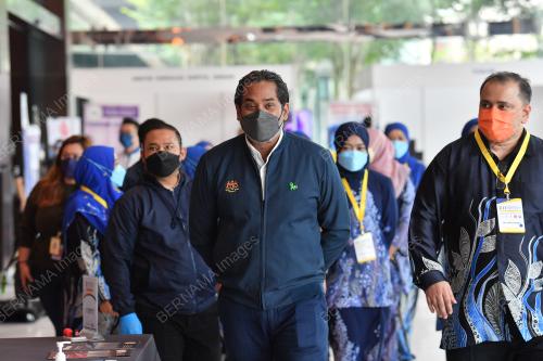 KHAIRY JAMALUDDIN