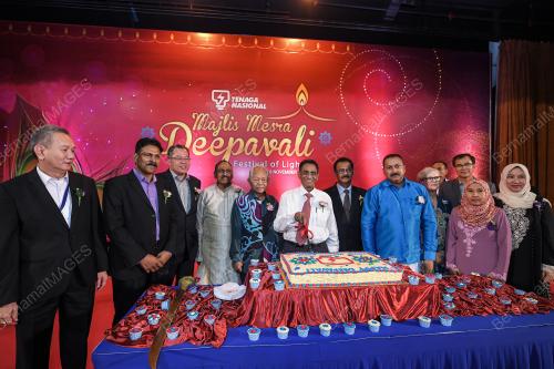 KL23_16112017_TNB
