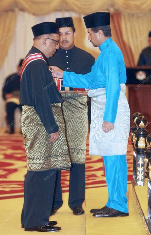TUAKU MIZAN ZAINAL ABIDIN