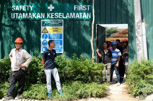 KONDOMINIUM RUNTUH TAMAN DESA