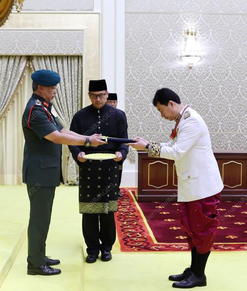 AL-SULTAN ABDULLAH RI'AYATUDDIN AL-MUSTAFA BILLAH SHAH